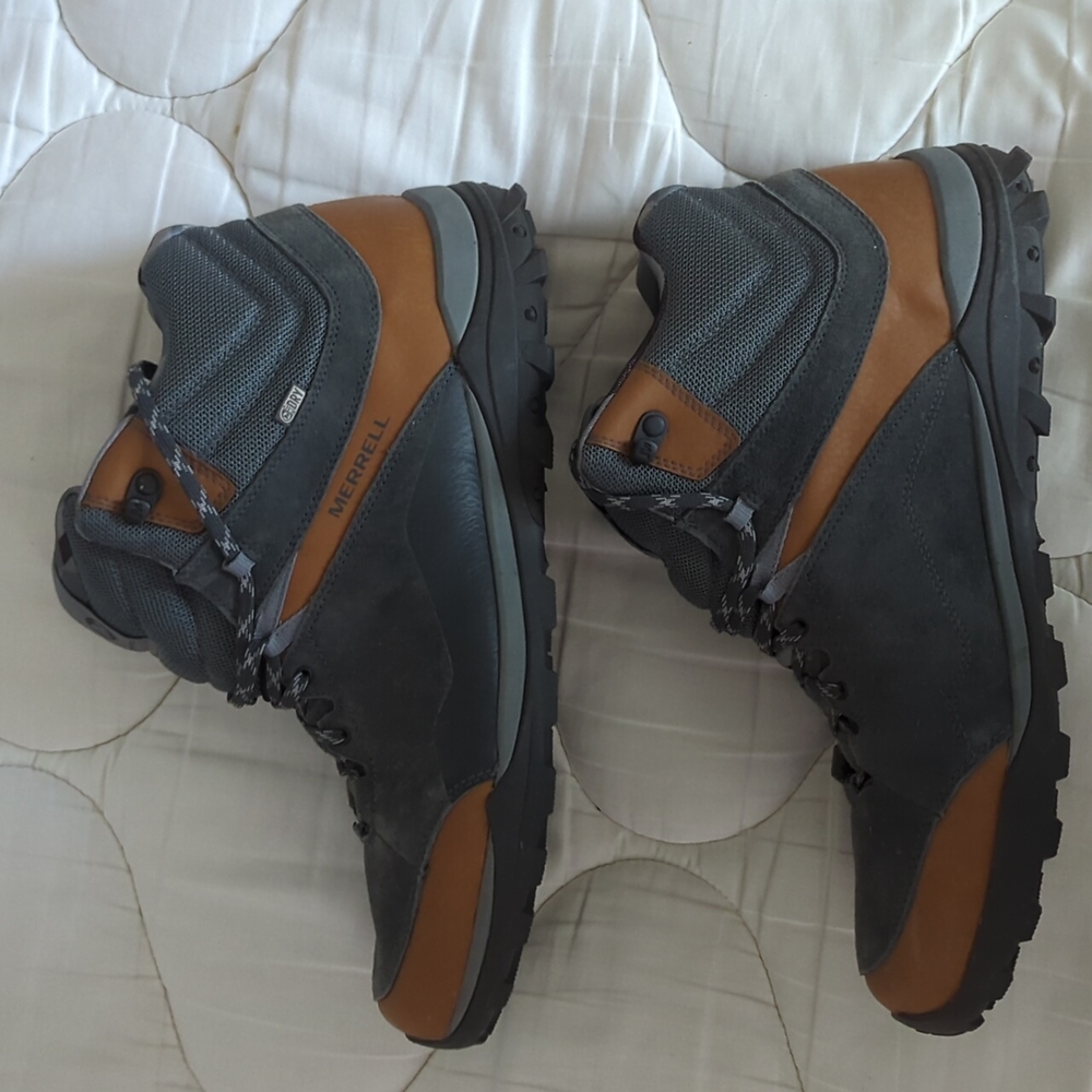Merrell Men's Fraxion Mid Waterproof Mid Hiking Boot Size 15